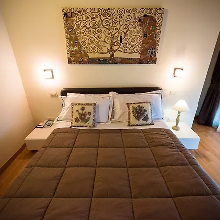 ゲストハウス レジデンス カ ベレガーナ 3*